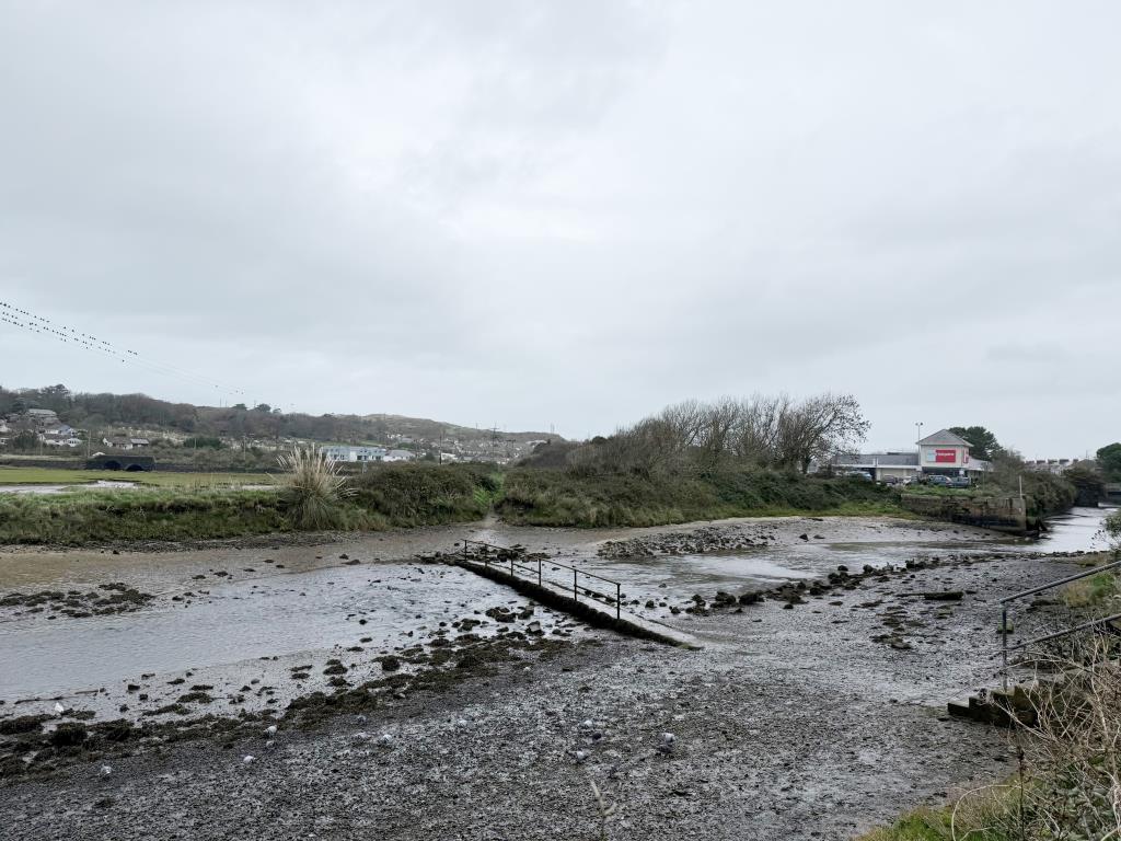 Lot: 17 - TWO PARCELS OF FREEHOLD LAND - View of Estuary
